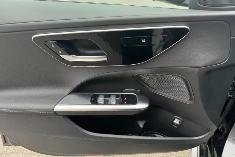 Mercedes-Benz C 220 din 2024 cu 11.000 km - oferta MER127302 - foto 11