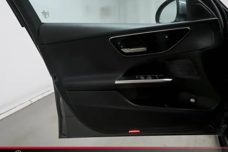 Mercedes-Benz C 220 din 2022 cu 14.870 km - oferta MER127308 - foto 10