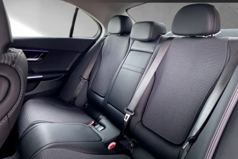 Mercedes-Benz C 220 din 2024 cu 2.960 km - oferta MER127309 - foto 10