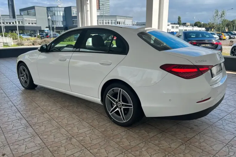 Mercedes-Benz C 220 din 2020 cu 3.106 km - oferta MER127316 - foto 5