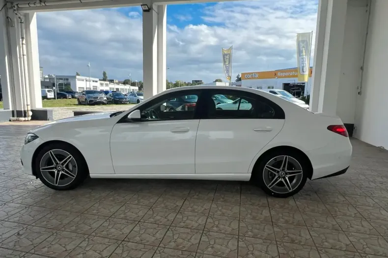 Mercedes-Benz C 220 din 2020 cu 3.106 km - oferta MER127316 - foto 6