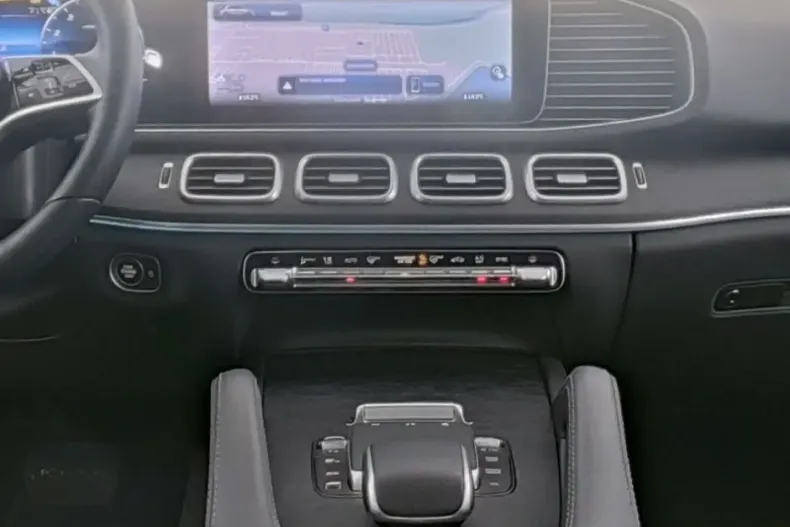 Mercedes-Benz GLE 450 din 2024 cu 28.110 km - oferta MER127345 - foto 4