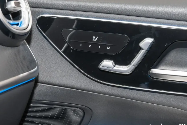 Mercedes-Benz GLC 300 din 2024 cu 3.387 km - oferta MER127348 - foto 13