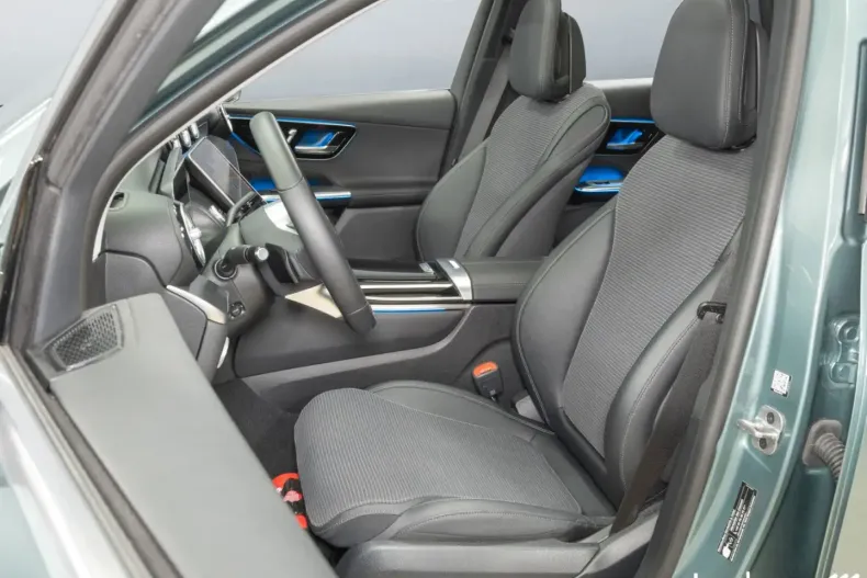 Mercedes-Benz GLC 300 din 2024 cu 3.387 km - oferta MER127348 - foto 15