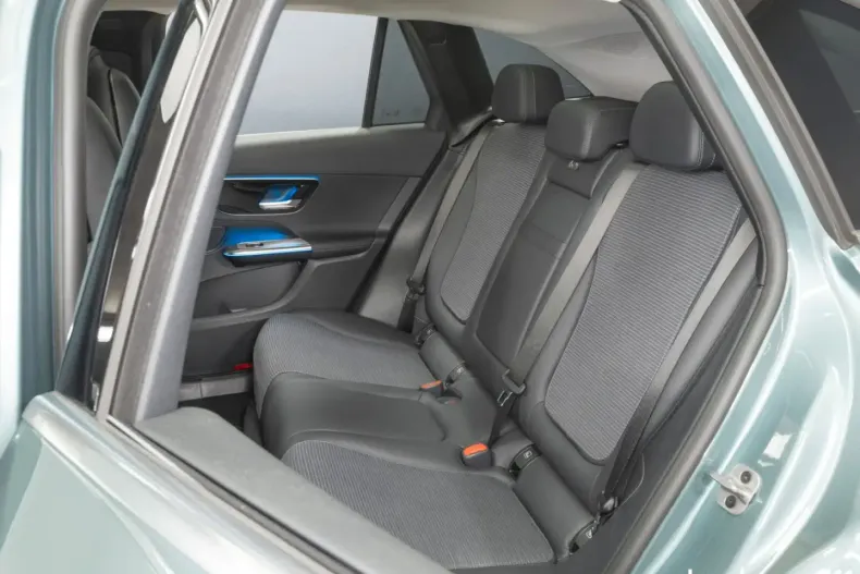 Mercedes-Benz GLC 300 din 2024 cu 3.387 km - oferta MER127348 - foto 16