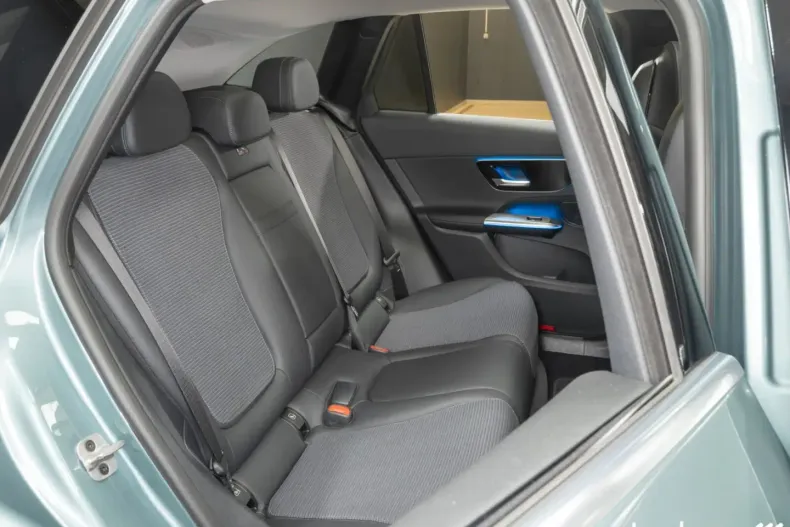 Mercedes-Benz GLC 300 din 2024 cu 3.387 km - oferta MER127348 - foto 17