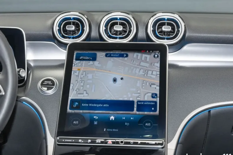 Mercedes-Benz GLC 300 din 2024 cu 3.387 km - oferta MER127348 - foto 24