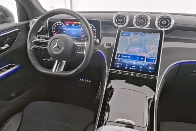 Mercedes-Benz GLC 300 din 2024 cu 16.000 km - oferta MER127351 - foto 5