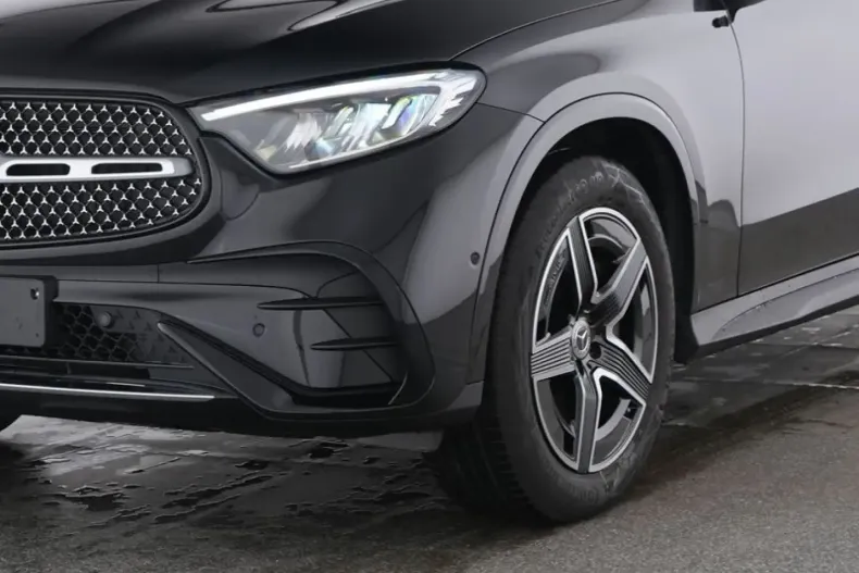 Mercedes-Benz GLC 300 din 2024 cu 18.077 km - oferta MER127360 - foto 3