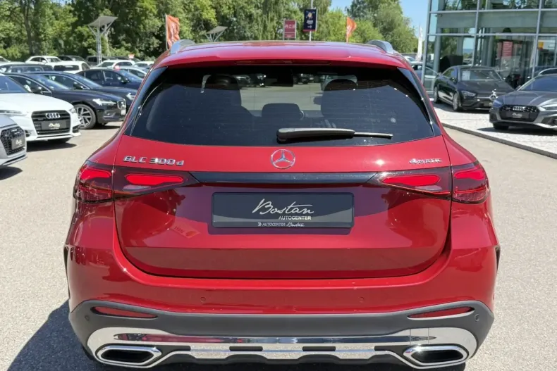 Mercedes-Benz GLC 300 din 2024 cu 39.620 km - oferta MER127364 - foto 4