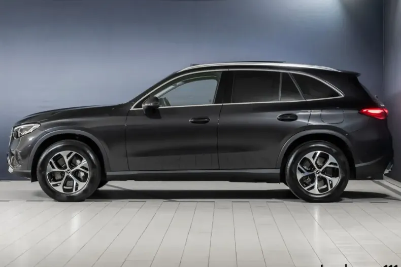 Mercedes-Benz GLC 300 din 2024 cu 10.497 km - oferta MER127369 - foto 3