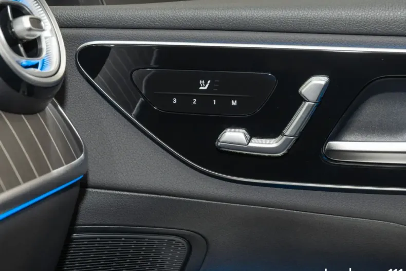 Mercedes-Benz GLC 300 din 2024 cu 10.497 km - oferta MER127369 - foto 12