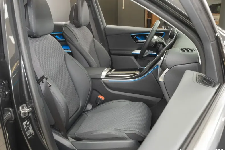 Mercedes-Benz GLC 300 din 2024 cu 10.497 km - oferta MER127369 - foto 17