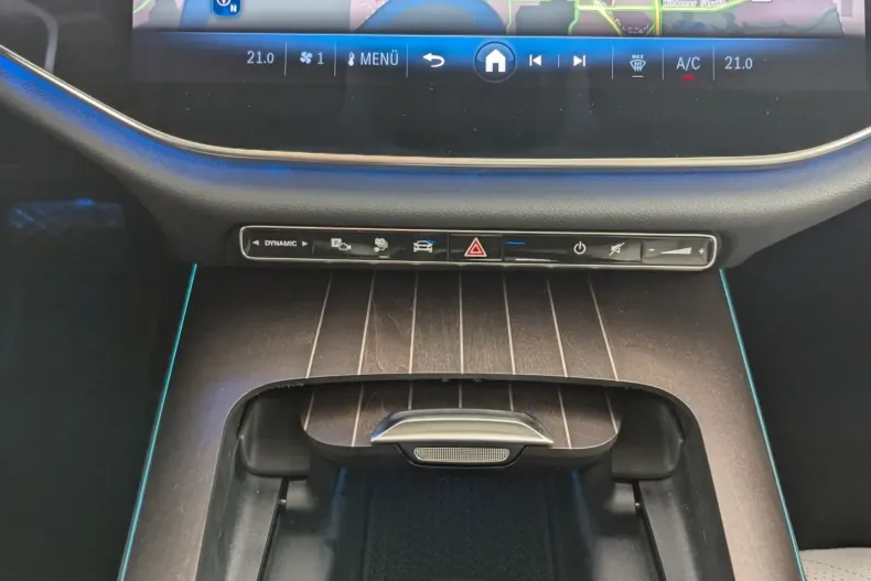 Mercedes-Benz E 300 din 2024 cu 7.450 km - oferta MER127374 - foto 21