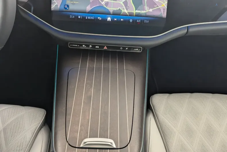 Mercedes-Benz E 300 din 2024 cu 7.450 km - oferta MER127374 - foto 22