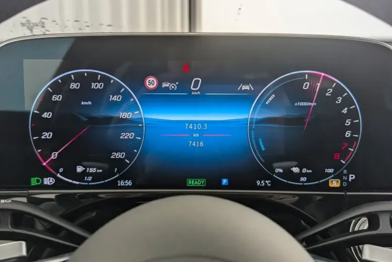 Mercedes-Benz E 300 din 2024 cu 7.450 km - oferta MER127374 - foto 24