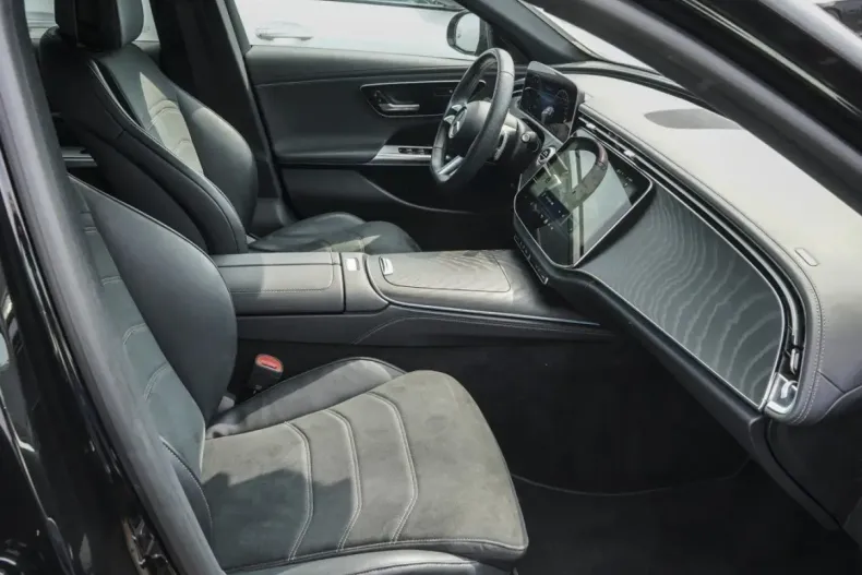 Mercedes-Benz E 300 din 2024 cu 22.243 km - oferta MER127381 - foto 6