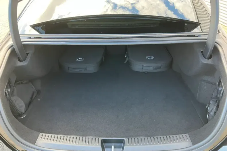 Mercedes-Benz E 300 din 2024 cu 27.200 km - oferta MER127384 - foto 10