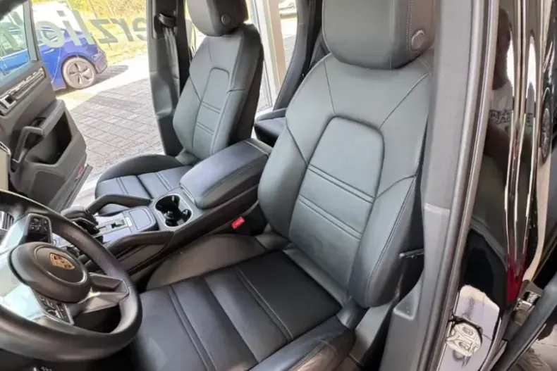 Porsche Cayenne din 2023 cu 32.700 km - oferta POR127385 - foto 9