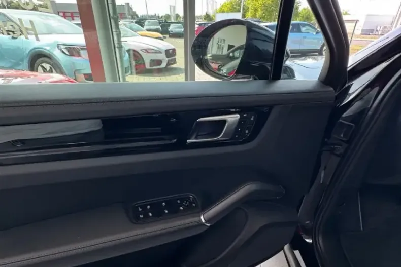 Porsche Cayenne din 2023 cu 32.700 km - oferta POR127385 - foto 10