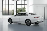 Mercedes-Benz CLA 180 din 2024 cu 11.600 km - oferta MER127389 - foto 11