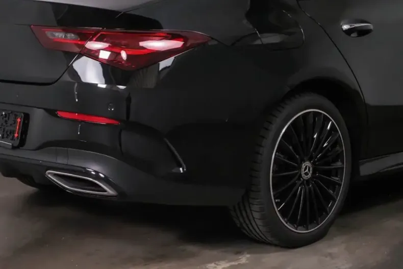 Mercedes-Benz CLA 250 din 2024 cu 11.832 km - oferta MER127393 - foto 5