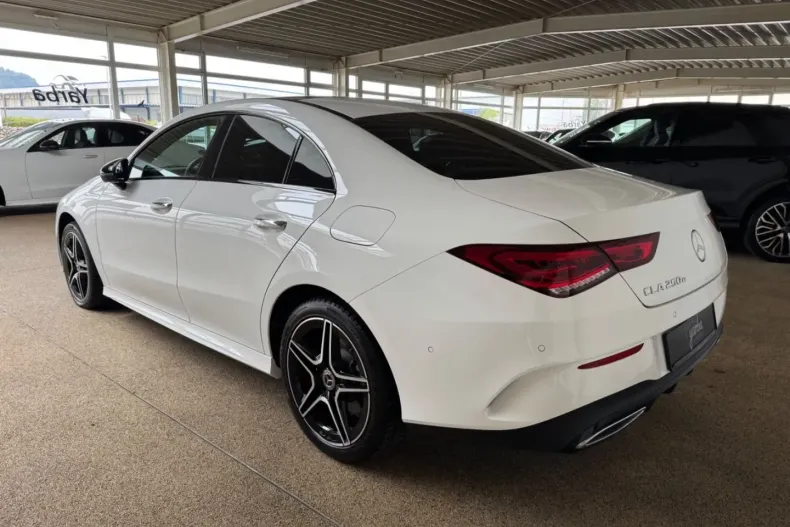 Mercedes-Benz CLA 250 din 2022 cu 23.000 km - oferta MER127394 - foto 2