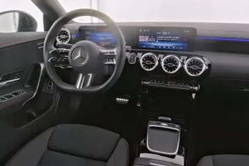 Mercedes-Benz CLA 250 din 2024 - oferta MER127395