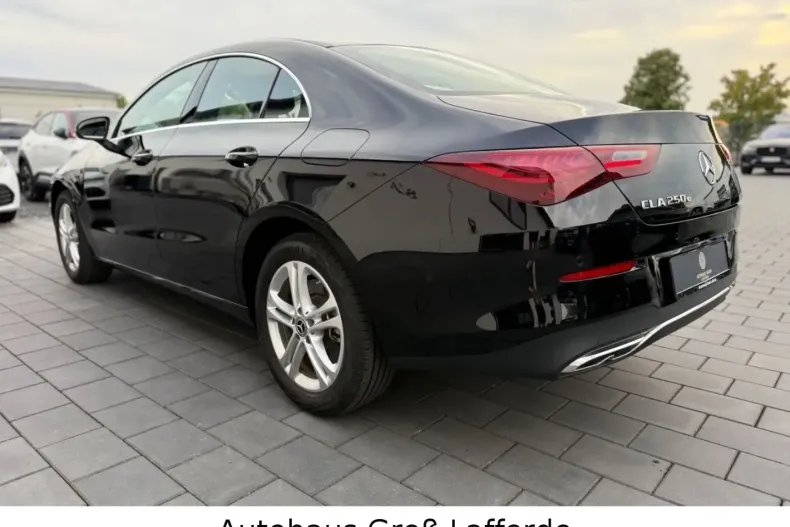 Mercedes-Benz CLA 250 din 2024 cu 23.000 km - oferta MER127397 - foto 6