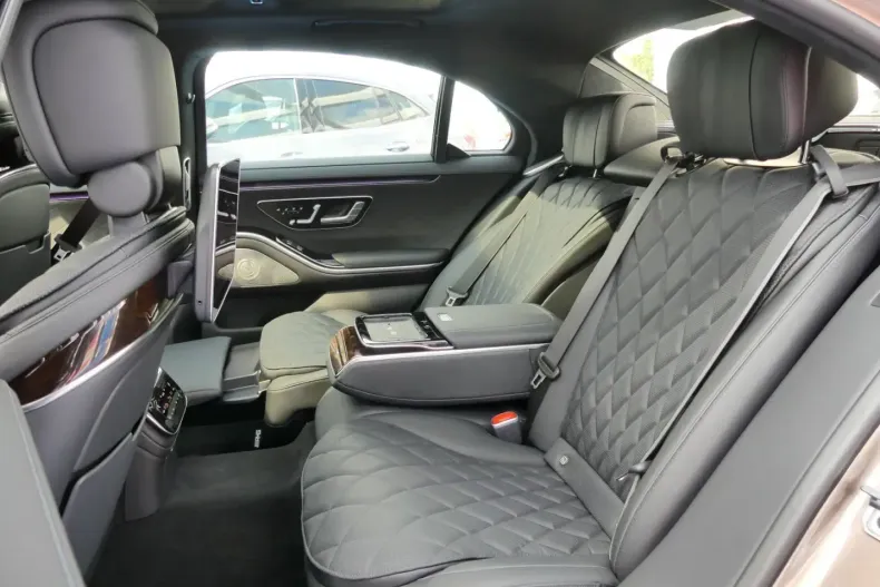 Mercedes-Benz S 500 din 2024 cu 12.908 km - oferta MER127406 - foto 10