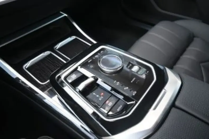 BMW 740 din 2024 cu 15.500 km - oferta BMW127408 - foto 3