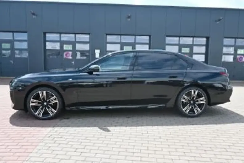 BMW 740 din 2024 cu 15.500 km - oferta BMW127408 - foto 5