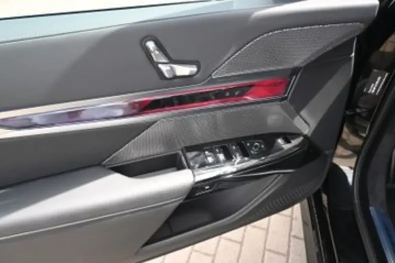 BMW 740 din 2024 cu 15.500 km - oferta BMW127408 - foto 17