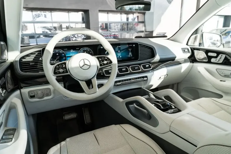 Mercedes-Benz GLS 600 din 2023 cu 17.000 km - oferta MER127416 - foto 18