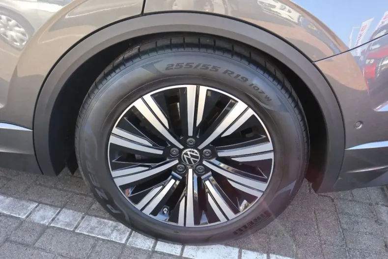 Volkswagen Touareg din 2023 cu 56.089 km - oferta VOL127417 - foto 6