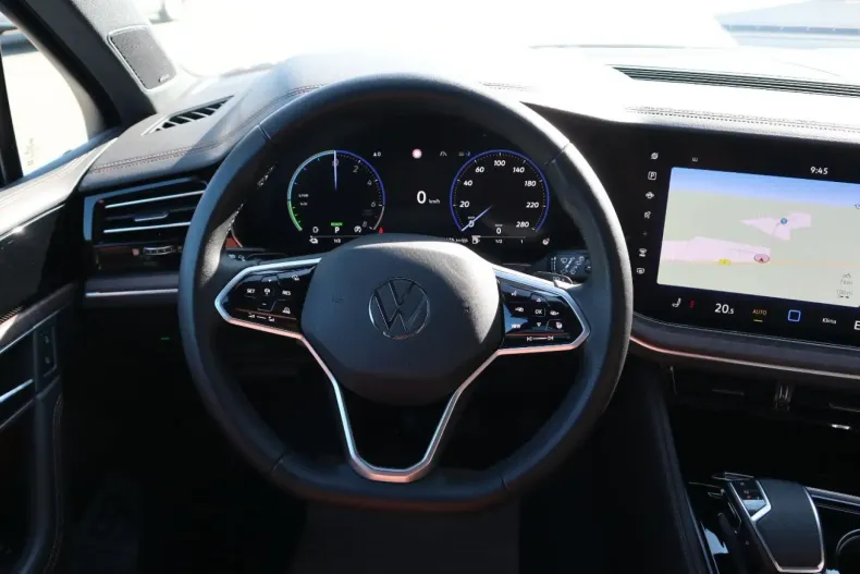 Volkswagen Touareg din 2023 cu 56.089 km - oferta VOL127417 - foto 8