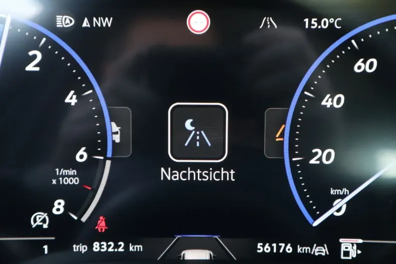 Volkswagen Touareg din 2023 cu 56.089 km - oferta VOL127417 - foto 11