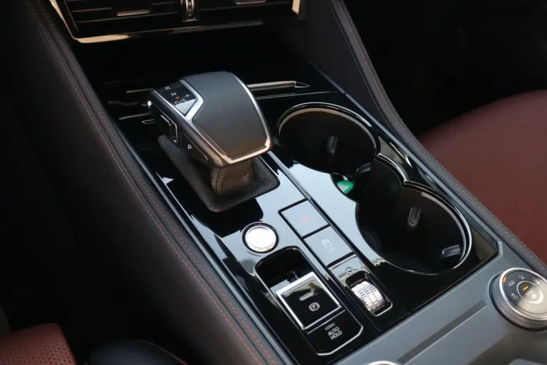 Volkswagen Touareg din 2023 cu 56.089 km - oferta VOL127417 - foto 20