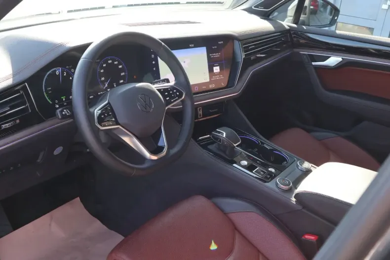 Volkswagen Touareg din 2023 cu 56.089 km - oferta VOL127417 - foto 25