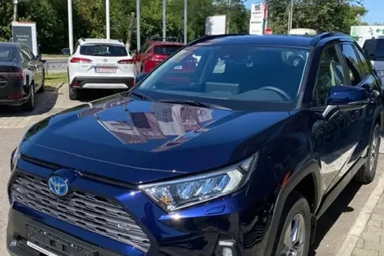Toyota RAV4 din 2025 cu 10 km - oferta TOY127424 - foto 2