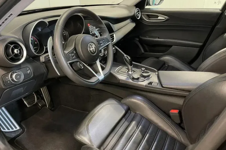 Alfa Romeo Giulia din 2019 cu 108.354 km - oferta ALF127426 - foto 5