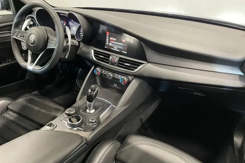 Alfa Romeo Giulia din 2019 cu 108.354 km - oferta ALF127426 - foto 8