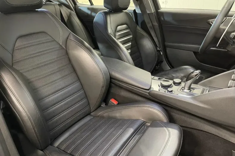 Alfa Romeo Giulia din 2019 cu 108.354 km - oferta ALF127426 - foto 9