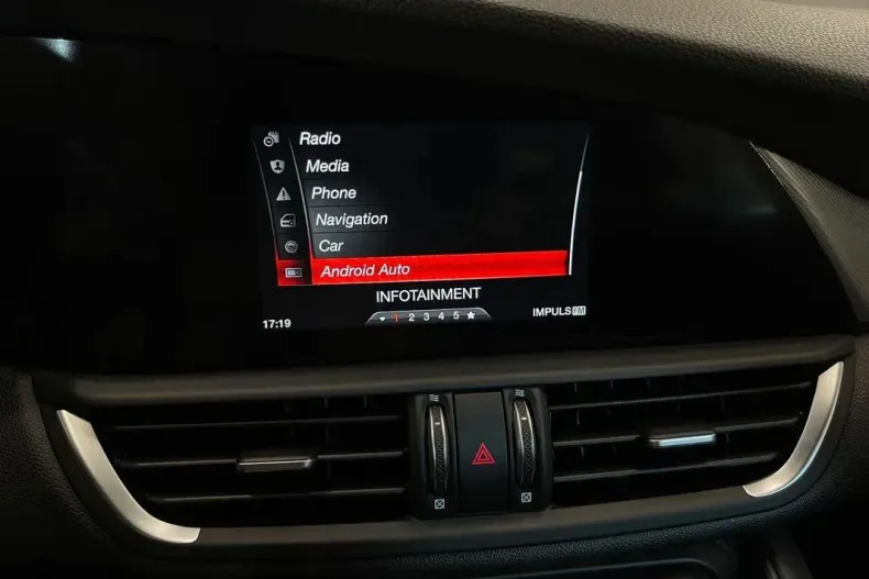 Alfa Romeo Giulia din 2019 cu 108.354 km - oferta ALF127426 - foto 16