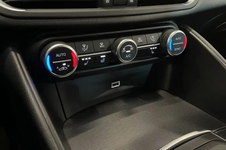 Alfa Romeo Giulia din 2019 cu 108.354 km - oferta ALF127426 - foto 20