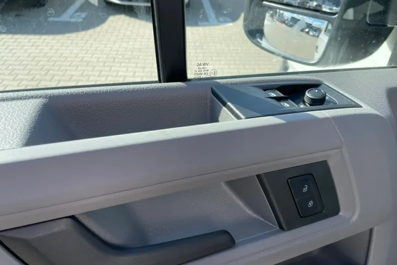 Volkswagen Crafter din 2025 cu 1 km - oferta VOL127442 - foto 8