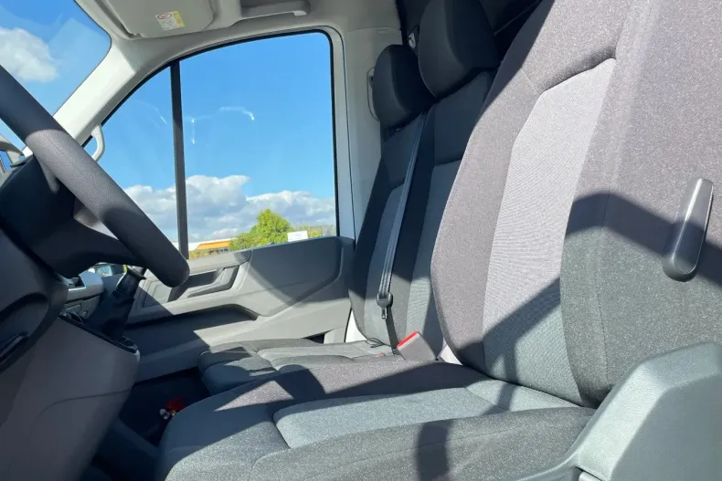 Volkswagen Crafter din 2025 cu 1 km - oferta VOL127442 - foto 11