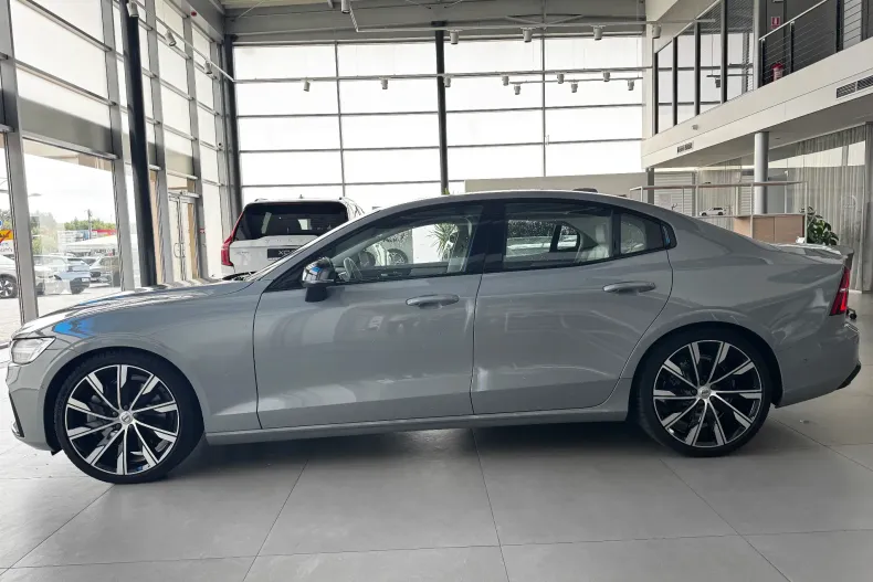 Volvo S60 din 2023 cu 30.000 km - oferta VOL127448 - foto 8