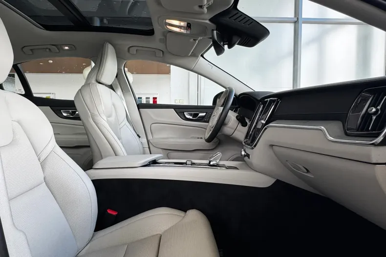 Volvo S60 din 2023 cu 30.000 km - oferta VOL127448 - foto 9