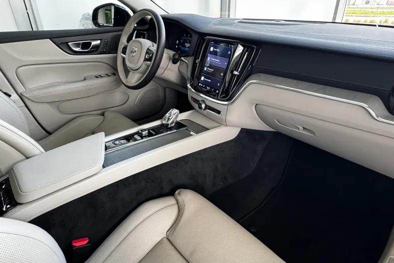 Volvo S60 din 2023 cu 30.000 km - oferta VOL127448 - foto 10